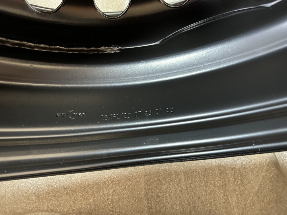 Диск AV Wheels Volkswagen 5.5x14 5x100 ET34 57.1 Black