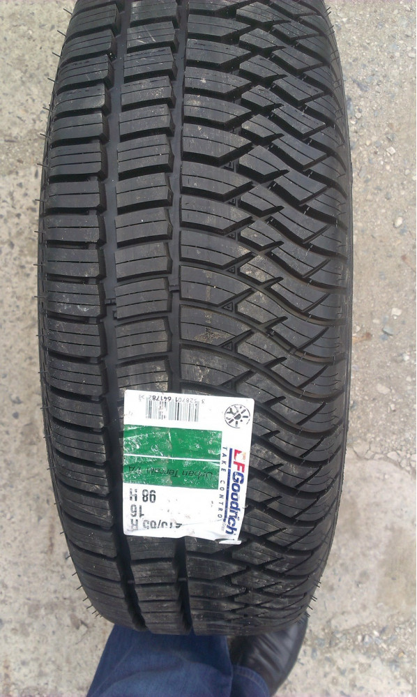 Всесезонные шины BFGoodrich Urban Terrain T/A