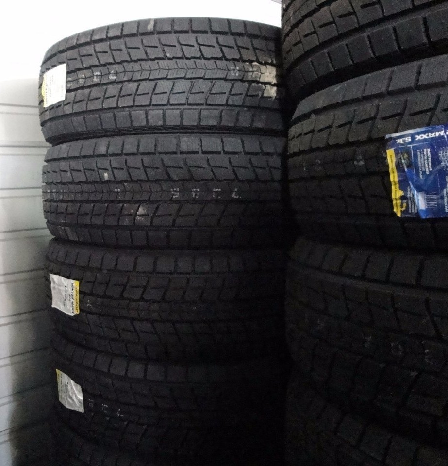Зимние шины Dunlop Winter Maxx SJ8