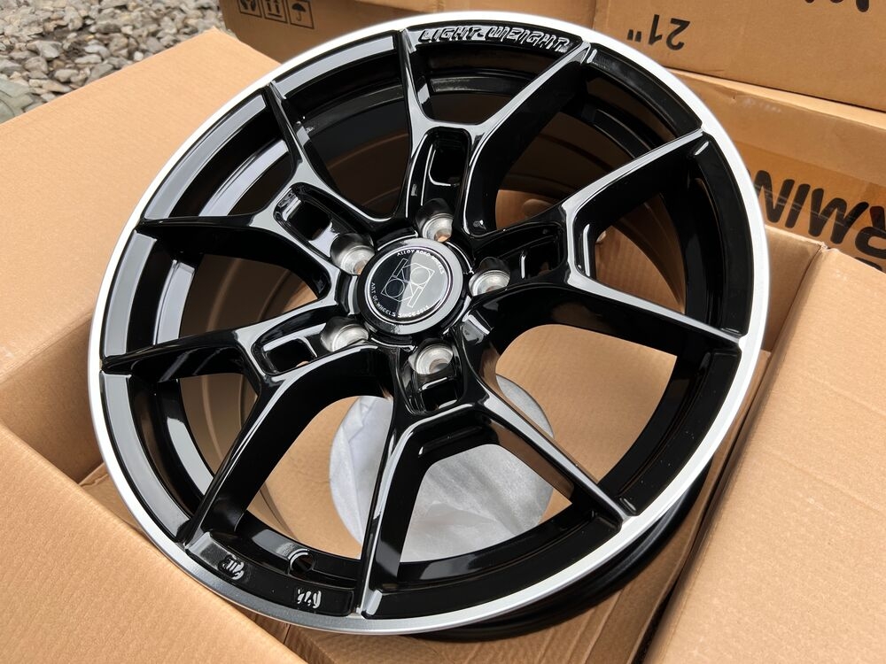 Диск Koko SL552 8x18 5x114.3 ET38 73.1 Black