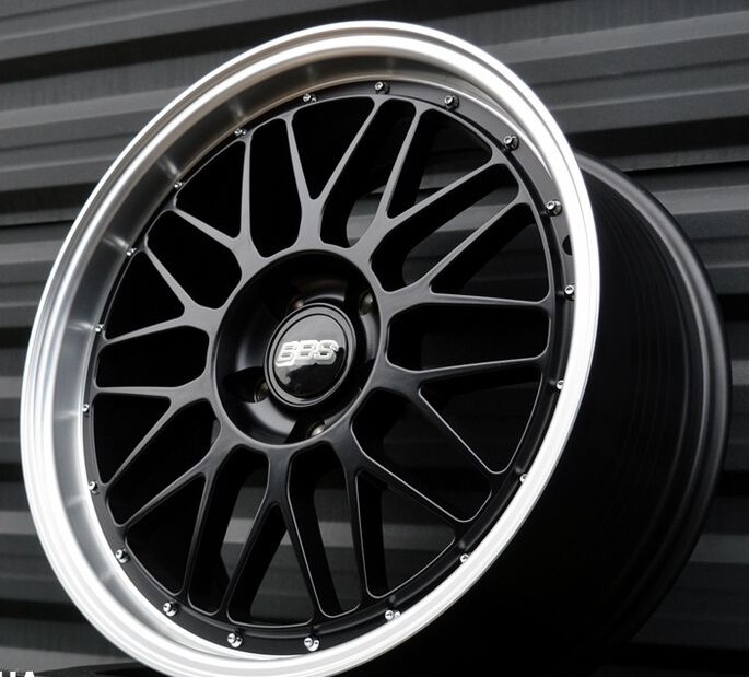 Диск Koko FF216 8x18 5x112 ET35 66.5 BM