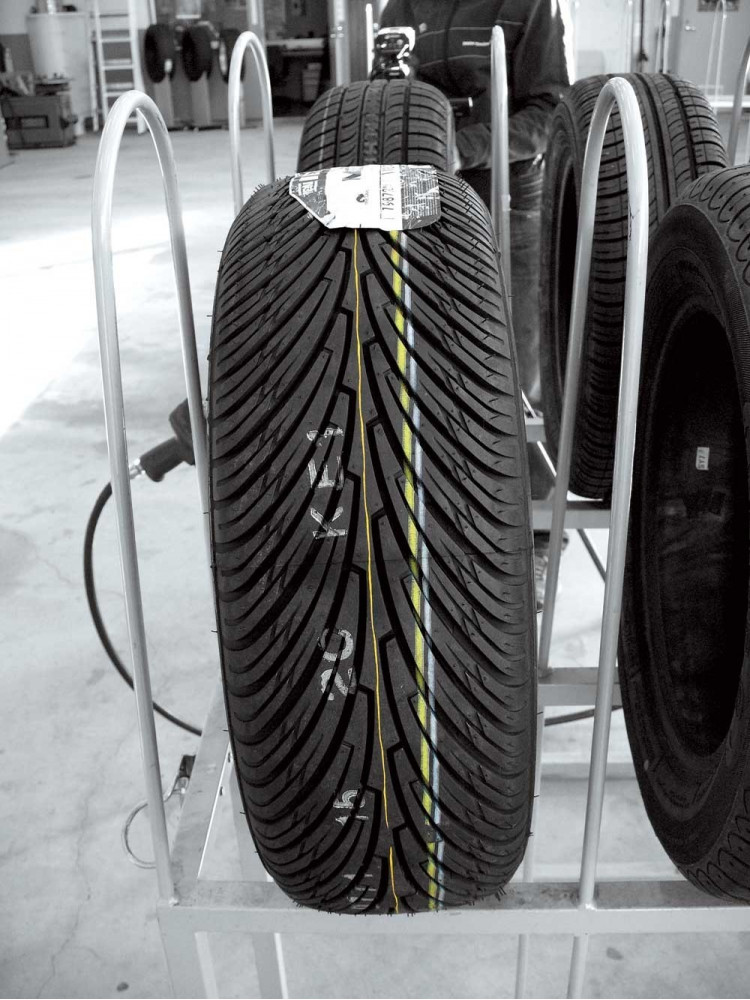 Летние шины Nexen-Roadstone N2000