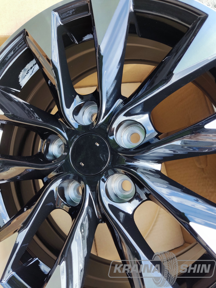 Диск Replica Nissan CT2523 6.5x16 5x114.3 ET42 66.1 BMF