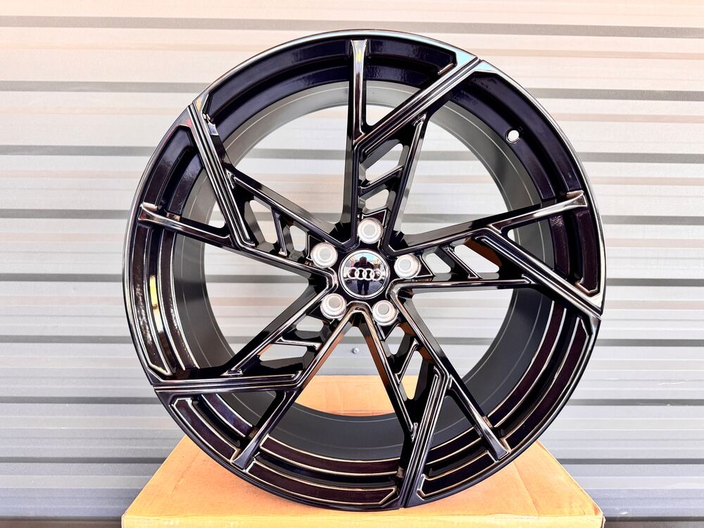Диск Replica D5611 9x21 5x112 ET32 66.5 Black