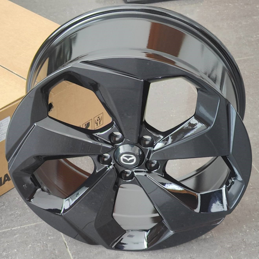 Диск ZH ZH-2519 8.5x20 5x114.3 ET45 73.1 BLACK